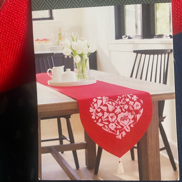 Threshold Floral Heart Kitchen Table Runner - Picture 2 of 3